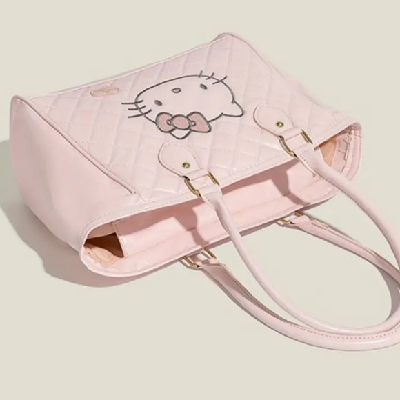 NEW Hello Kitty Butterly Barbiecore Pink Quilted Tote Bag - Picture 6 of 8